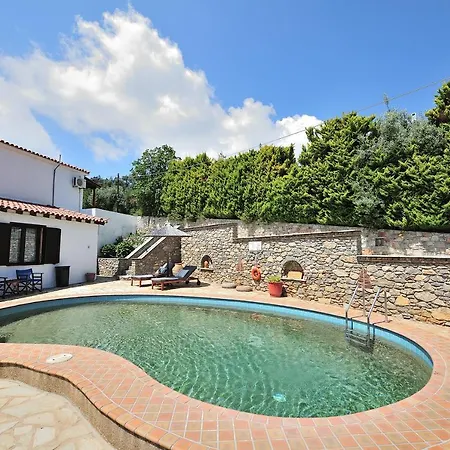 ホテル Vista Mare Skiathos コリオス