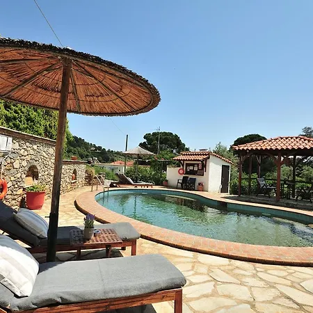Vista Mare Skiathos מלון
