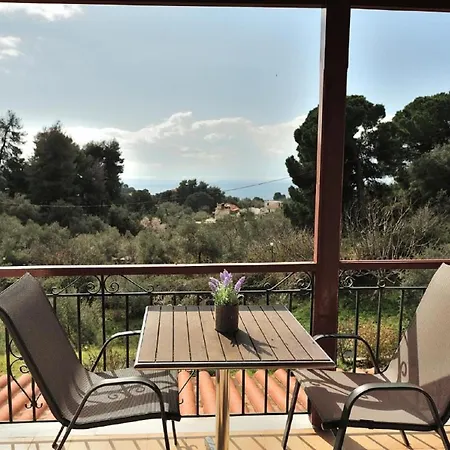 Vista Mare Skiathos מלון